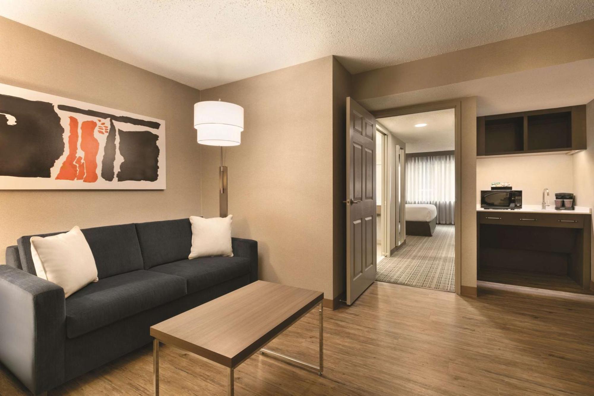 King Room - Mobility Access/Non-Smoking